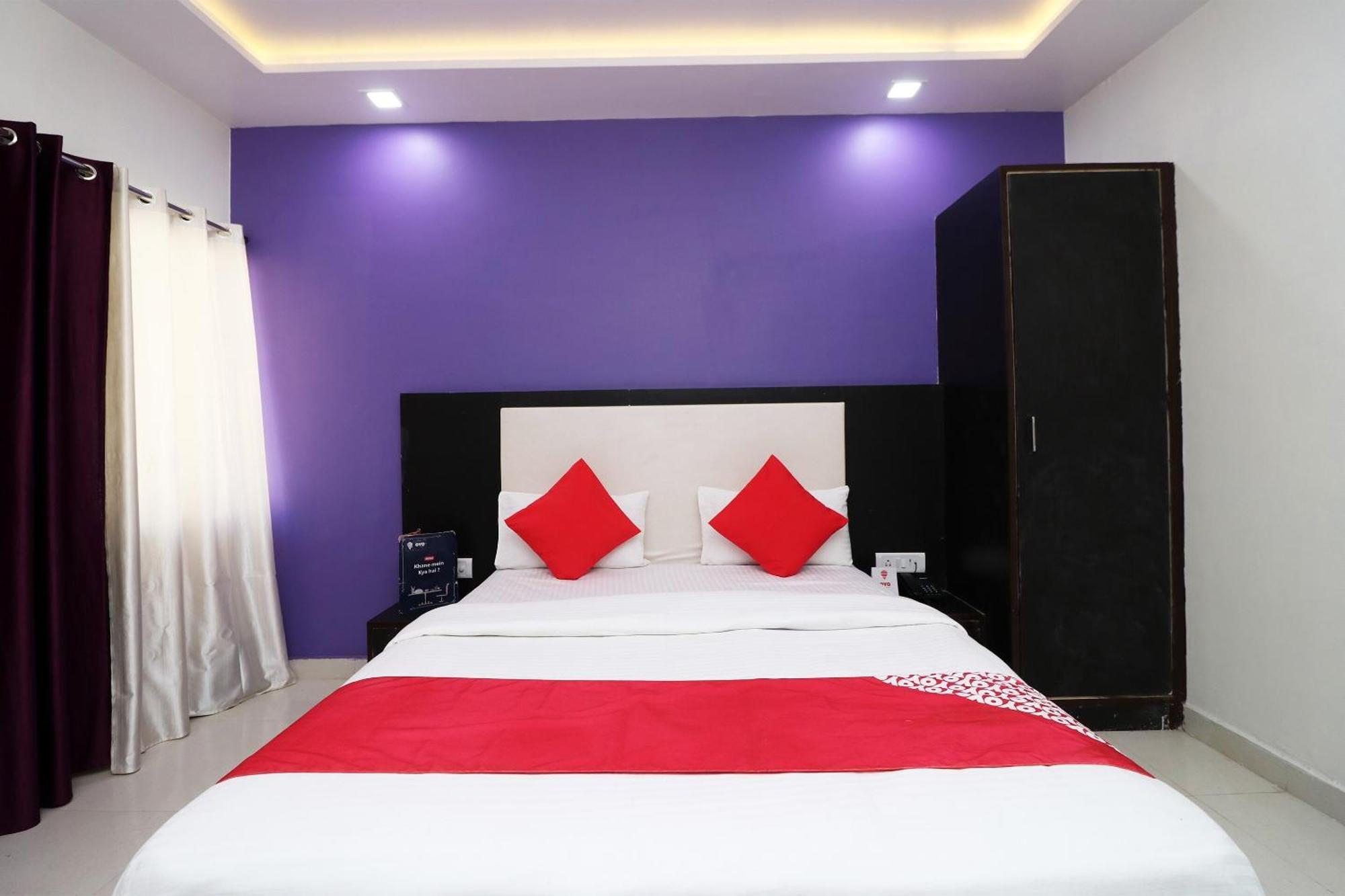 Oyo Hotel The Orient Tree Агра Екстериор снимка