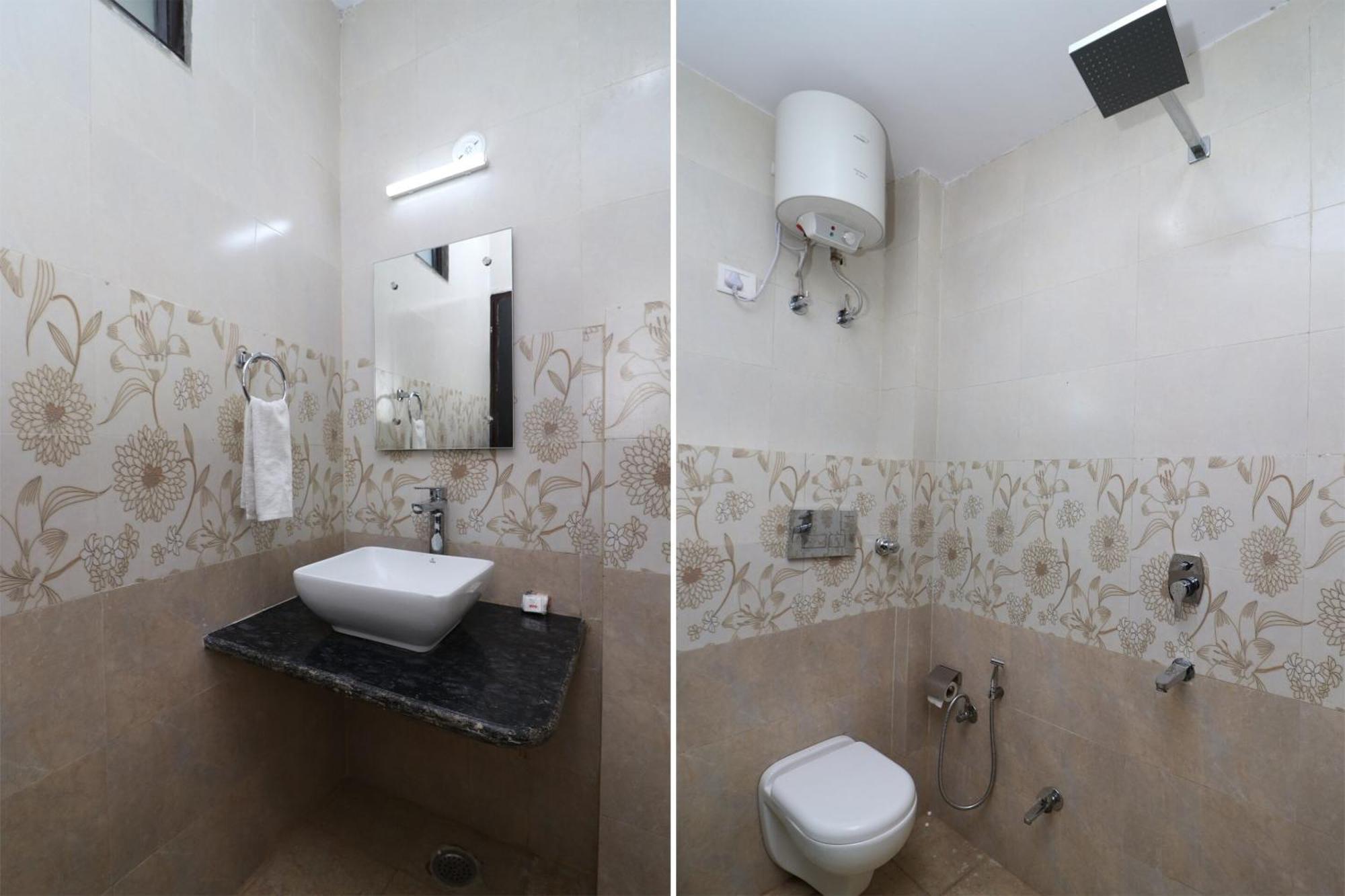 Oyo Hotel The Orient Tree Агра Екстериор снимка